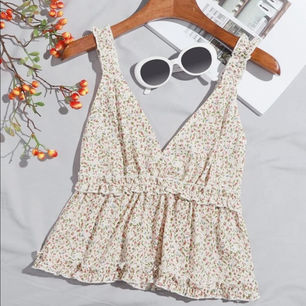 Women’s SHEIN top. Size S. Floral